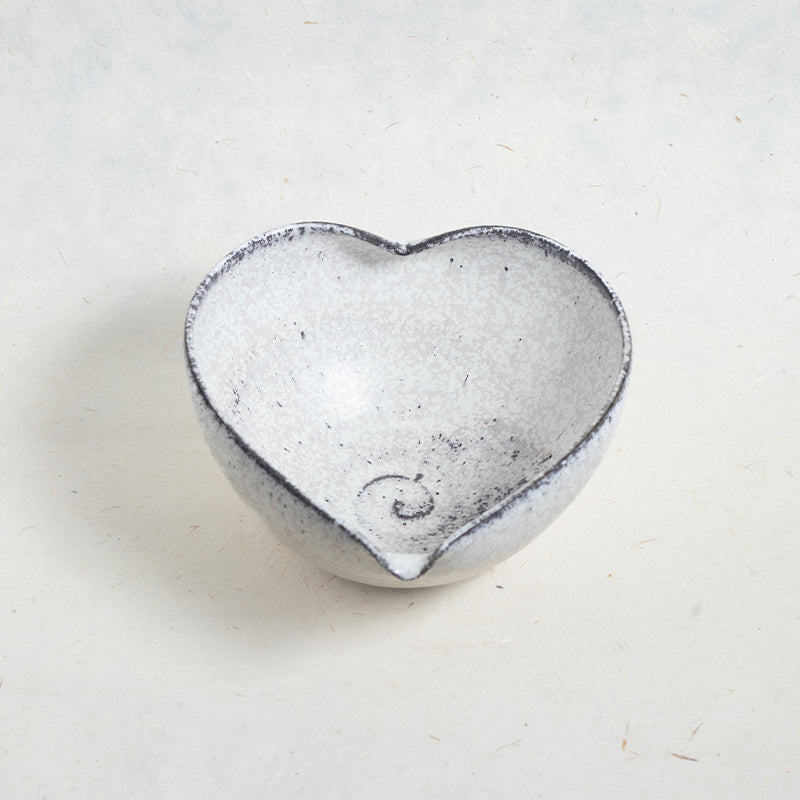 Heart-shaped Tea Bowl